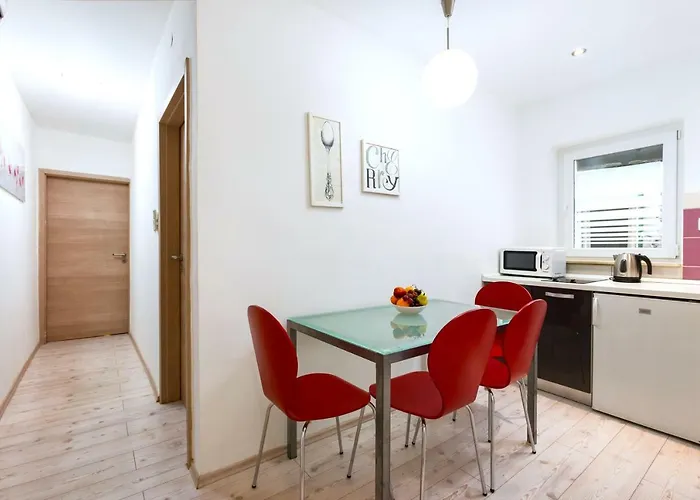 The Maritime Apartman